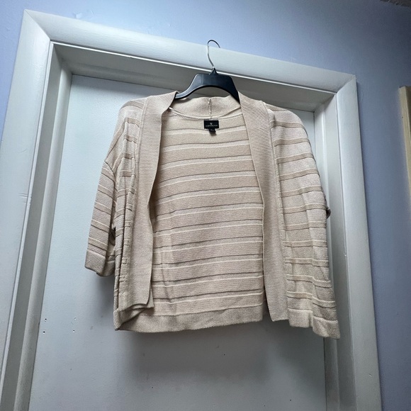 Cardigans - Picture 2 of 6